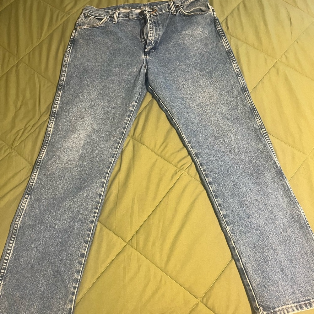 Men’s Wrangler Jeans 38x32